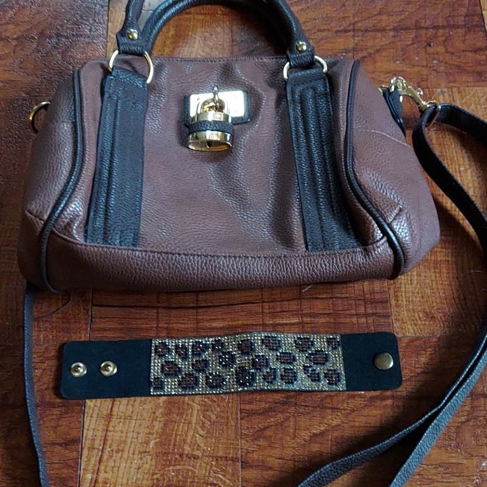 Purse with bracelet